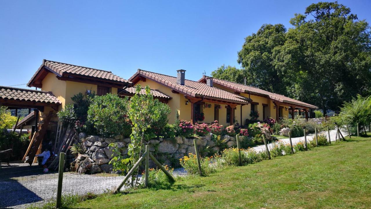 Casas Rurales Entrecastanos Onís Esterno foto