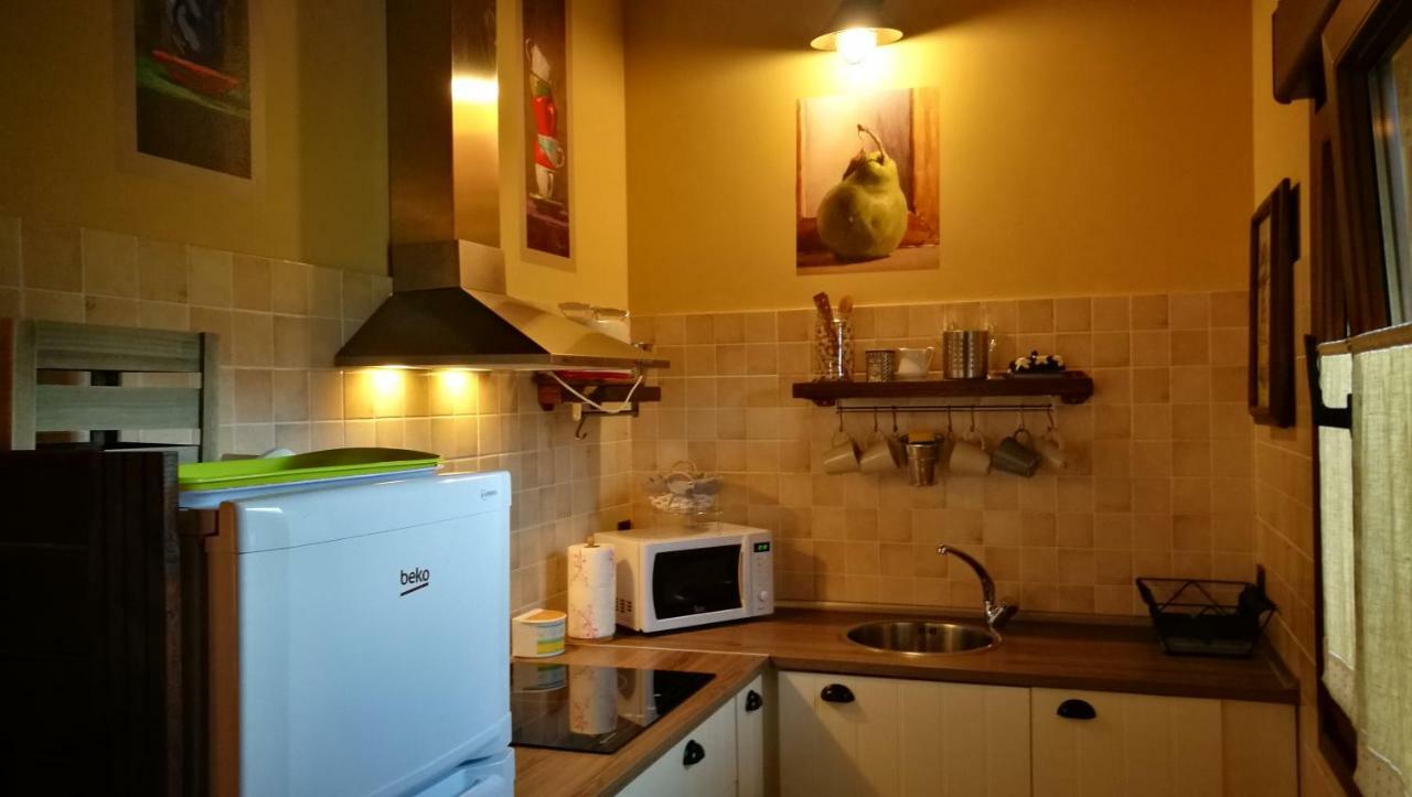 Casas Rurales Entrecastanos Onís Esterno foto
